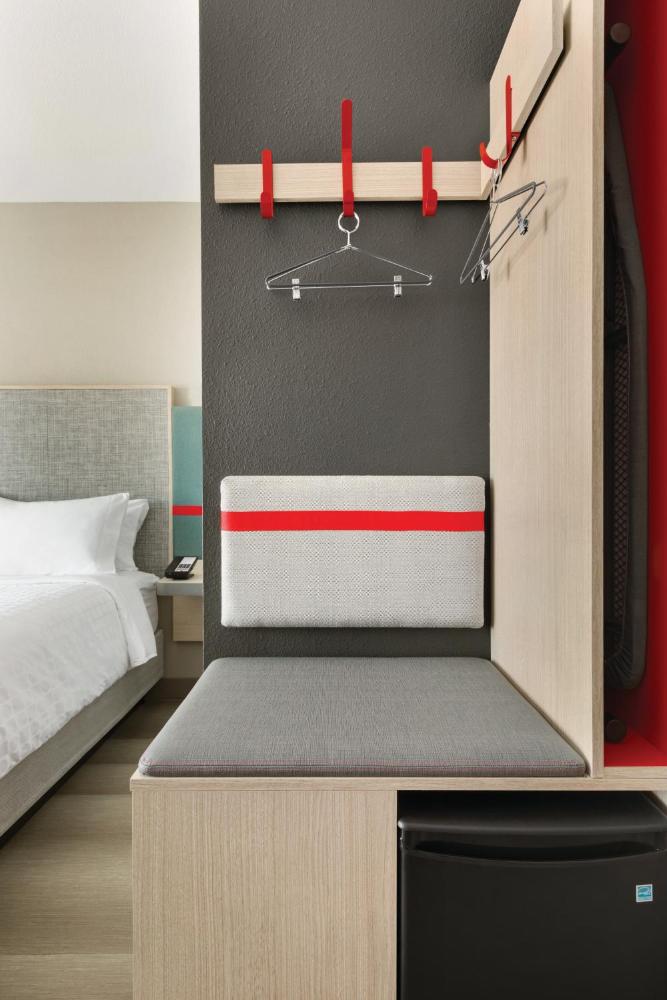 Standard King Room interior